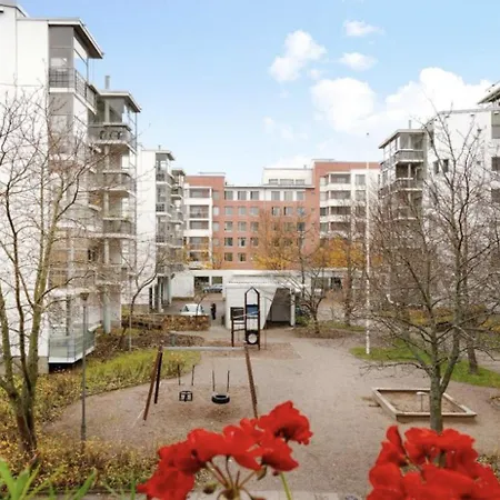 2ndhomes Cozy 1br With Sauna & Balcony